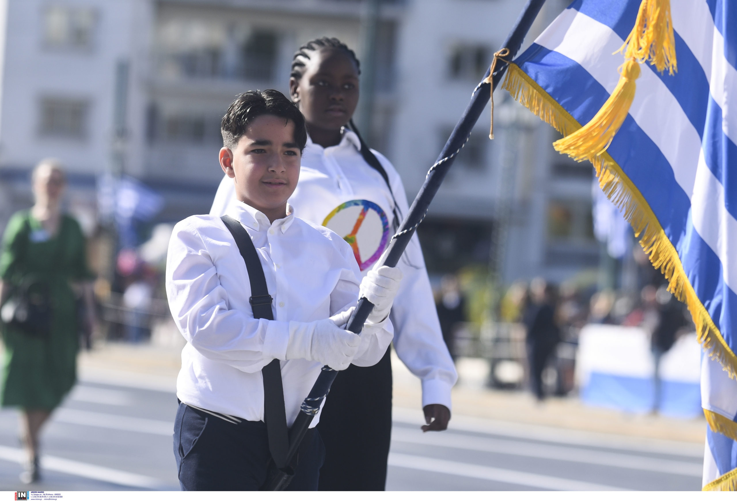 28η Οκτωβρίου: 7+1 φωτογραφίες από τη μαθητική παρέλαση στο κέντρο της Αθήνας