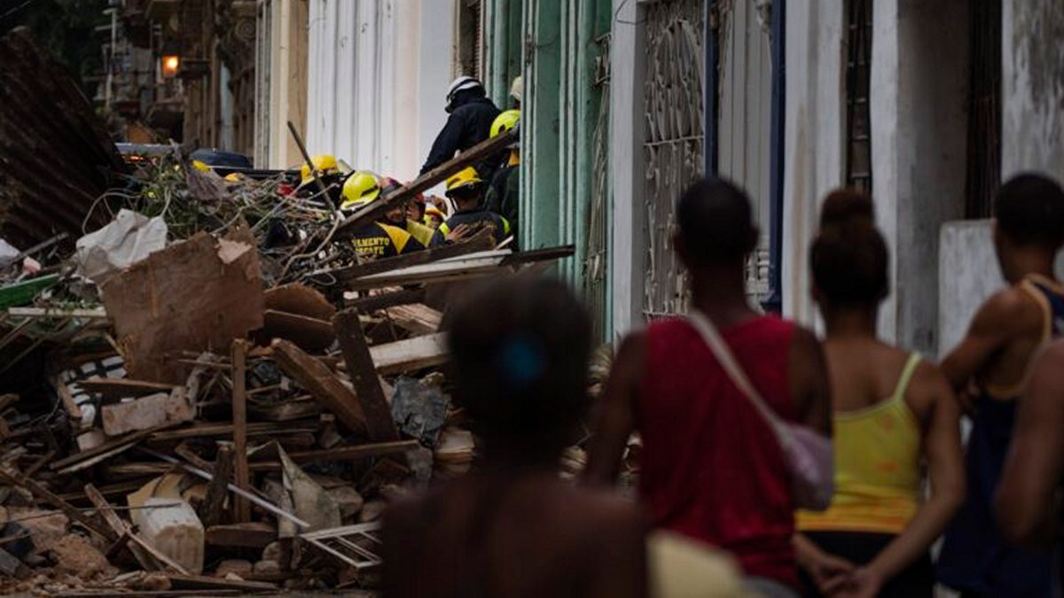 Κούβα: Τουλάχιστον μία νεκρή και άνθρωποι παγιδευμένοι κάτω από τα ερείπια, μετά την κατάρρευση κτιρίου στην Αβάνα