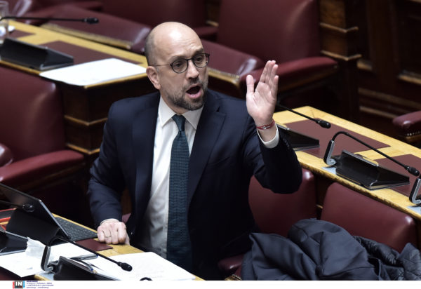 Κώστας Μπάρκας