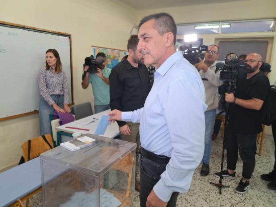 Αυτοδιοικητικές εκλογές: Ψήφισε ο Δημήτρης Κουρέτας
