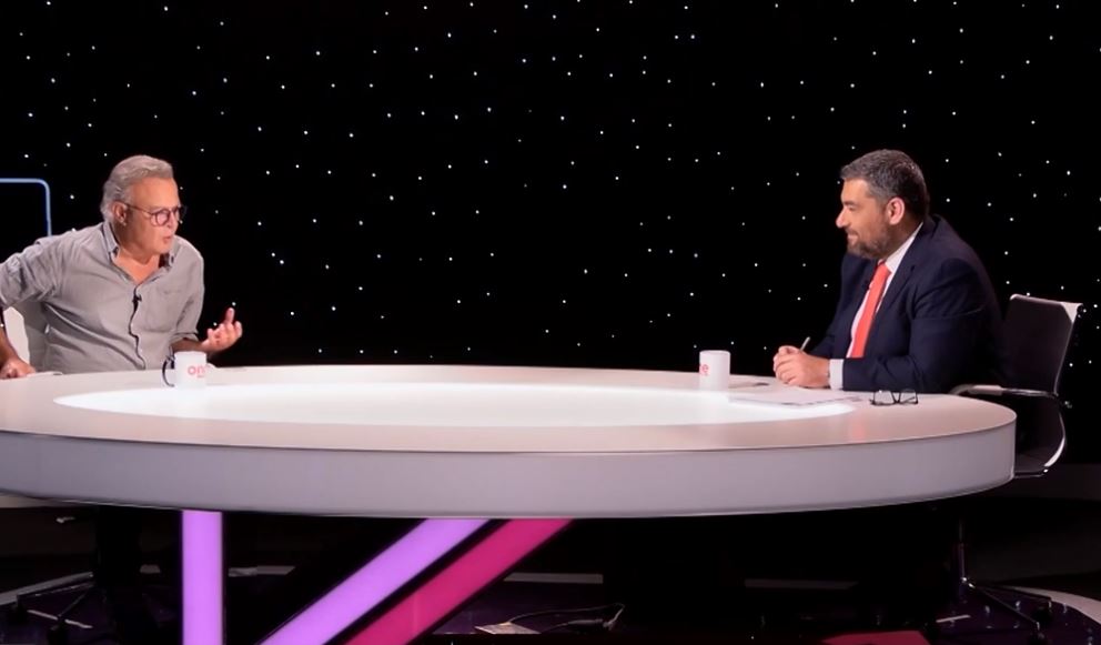 Ο Μιχάλης Ρέππας στην εκπομπή Στιγμές με τον Μάνο Νιφλή