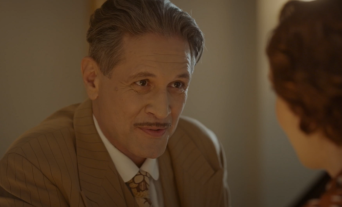 Οι Πανθέοι: Ο Ανδρέας μοιράζεται τις ανησυχίες του με τη Νίνα