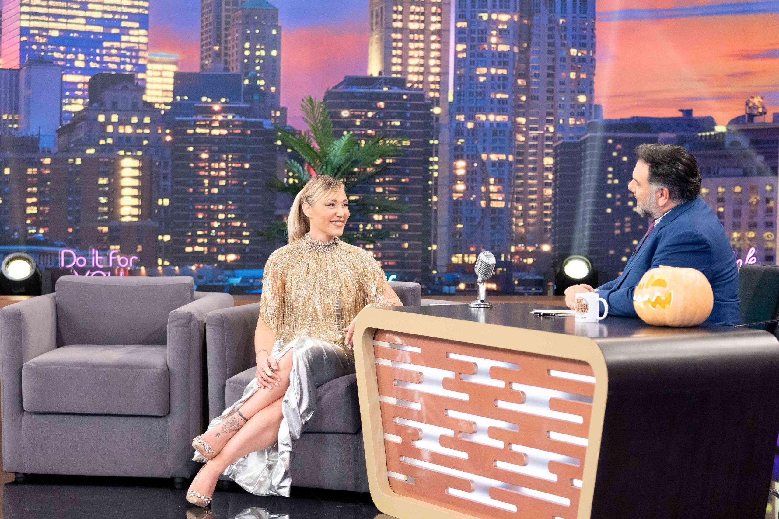 The 2Night Show: Οι αποψινοί καλεσμένοι του Γρηγόρη Αρναούτογλου