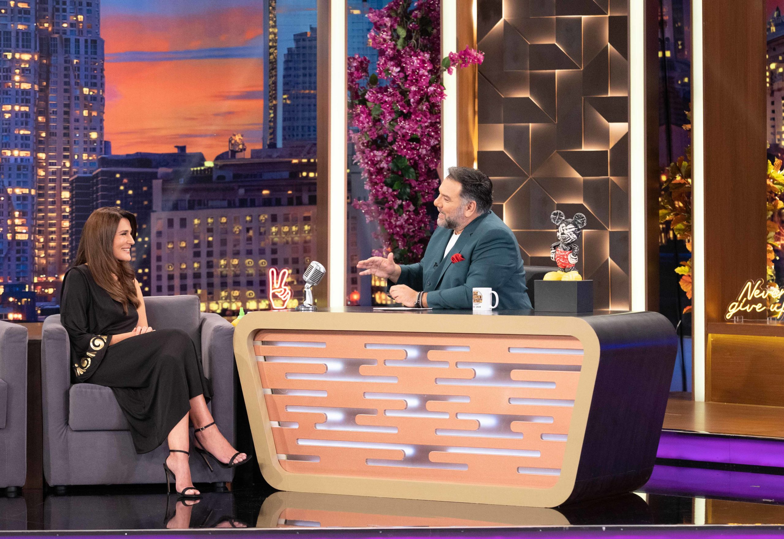 The 2Night Show: Ποιους υποδέχεται απόψε ο Γρηγόρης Αρναούτογλου – ΦΩΤΟ & ΒΙΝΤΕΟ