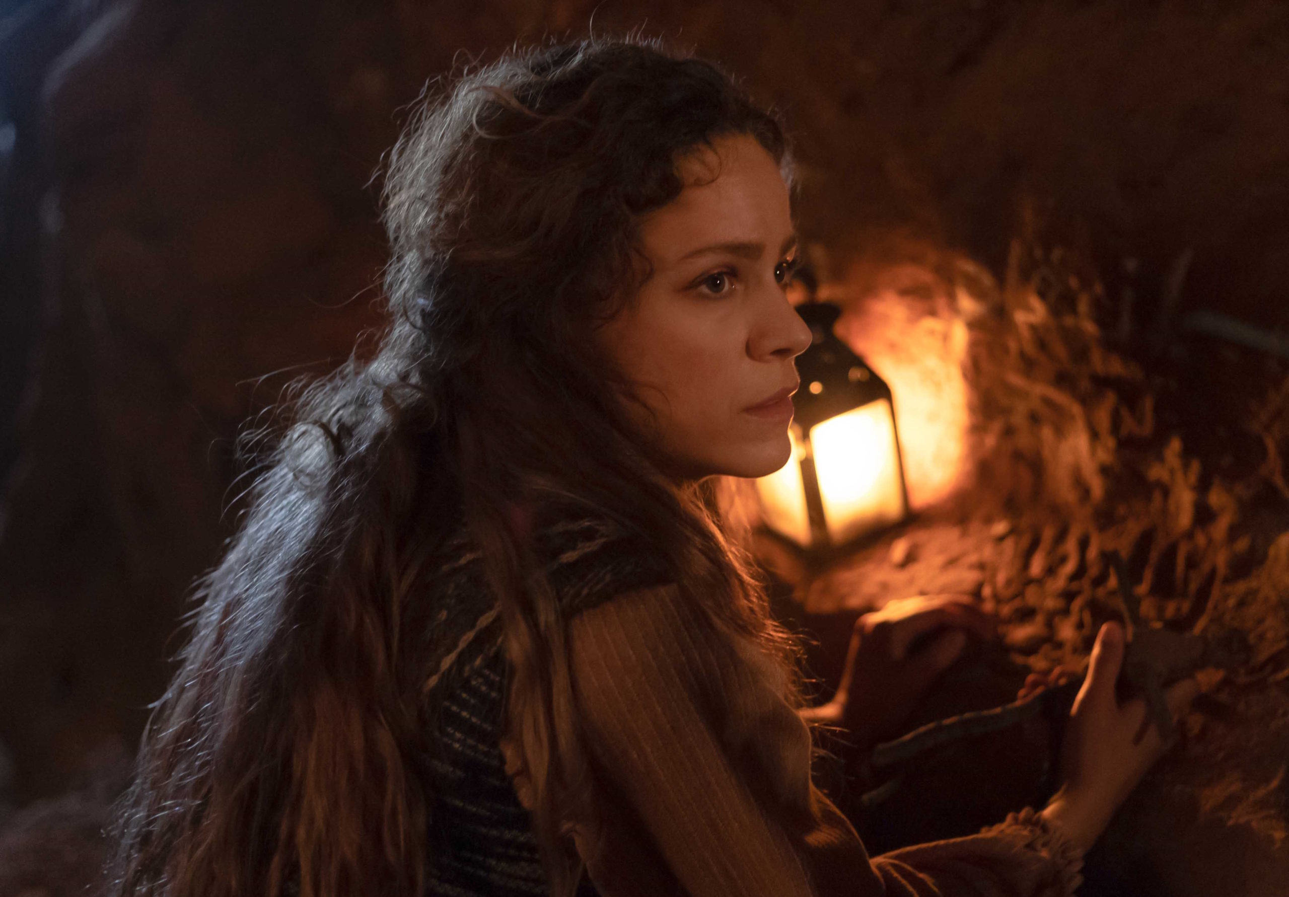 Η Μάγισσα: Η Θεοφανώ μαθαίνει κάτι για την μητέρα της που θα την αναστατώσει