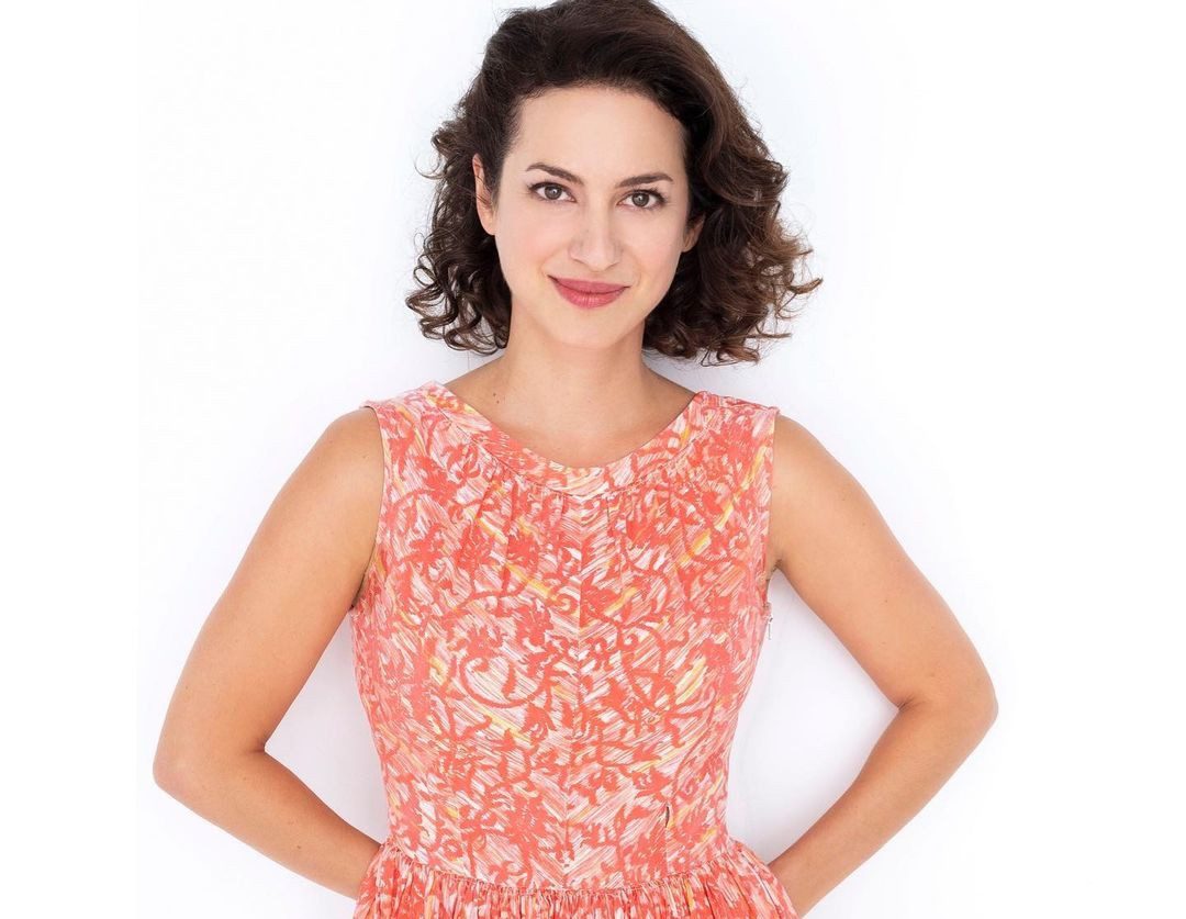 Αμαλία Καβάλη: Από τις «Άγριες μέλισσες» στο «Ναυάγιο» και η επιστροφή στη «Δωδέκατη νύχτα» μετά το διάστρεμμα στο πόδι