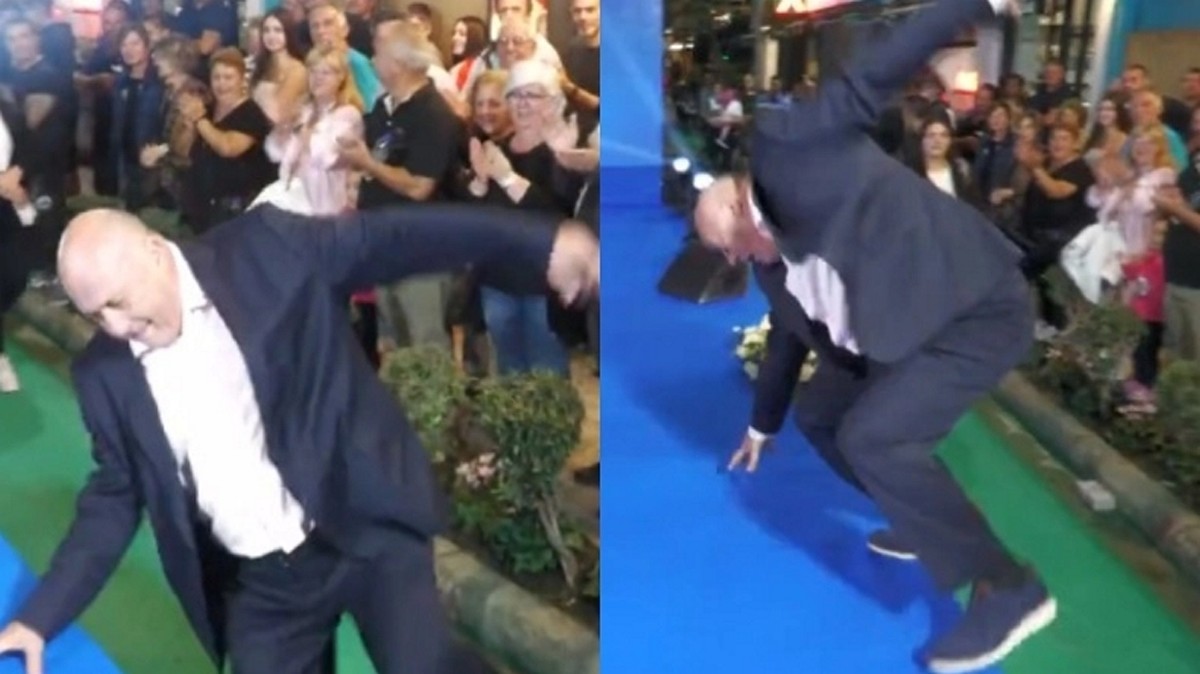 Βόλος: Έπεσε ο Αχιλλέας Μπέος ανεβαίνοντας στην εξέδρα για την ομιλία του – ΒΙΝΤΕΟ