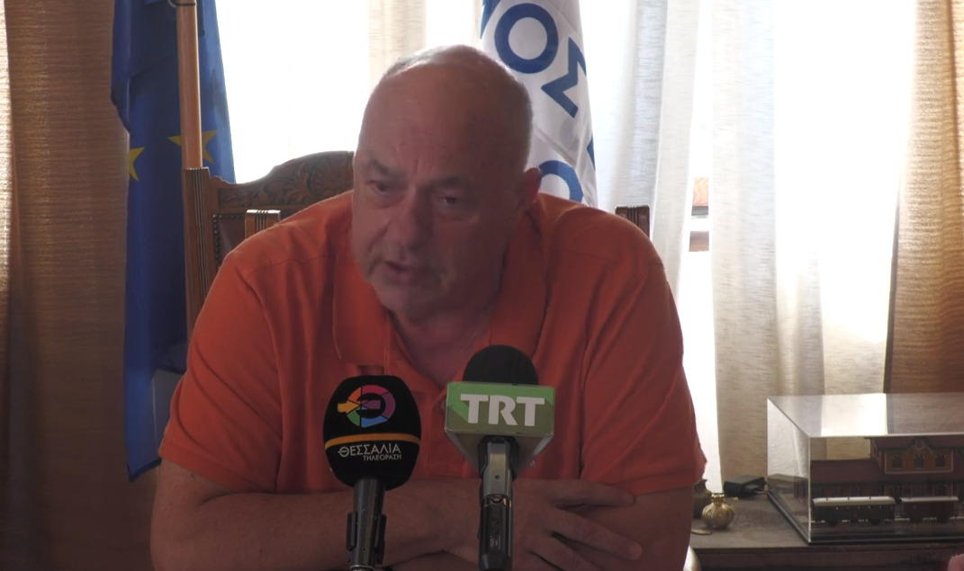 Χυδαία επίθεση Μπέου σε δημοσιογράφους – «Μια φορά τον μήνα κάνεις μπάνιο μωρή»