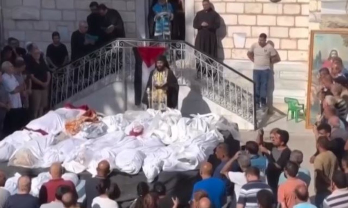 Γάζα: Προσευχή για τα θύματα του χτυπήματος στον Άγιο Πορφύριο – «Χρειαζόμαστε ειρήνη»