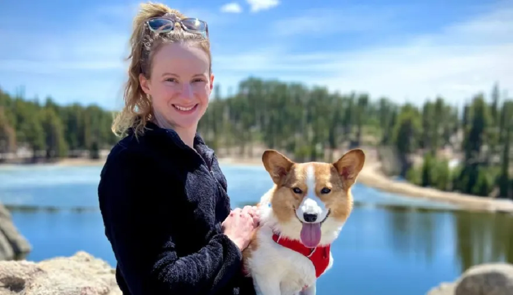 Γιατρός, ειδικός σε δηλητήρια, έψαχνε στο ίντερνετ για φάρμακο, από το οποίο λίγες μέρες μετά πέθανε η σύζυγός του