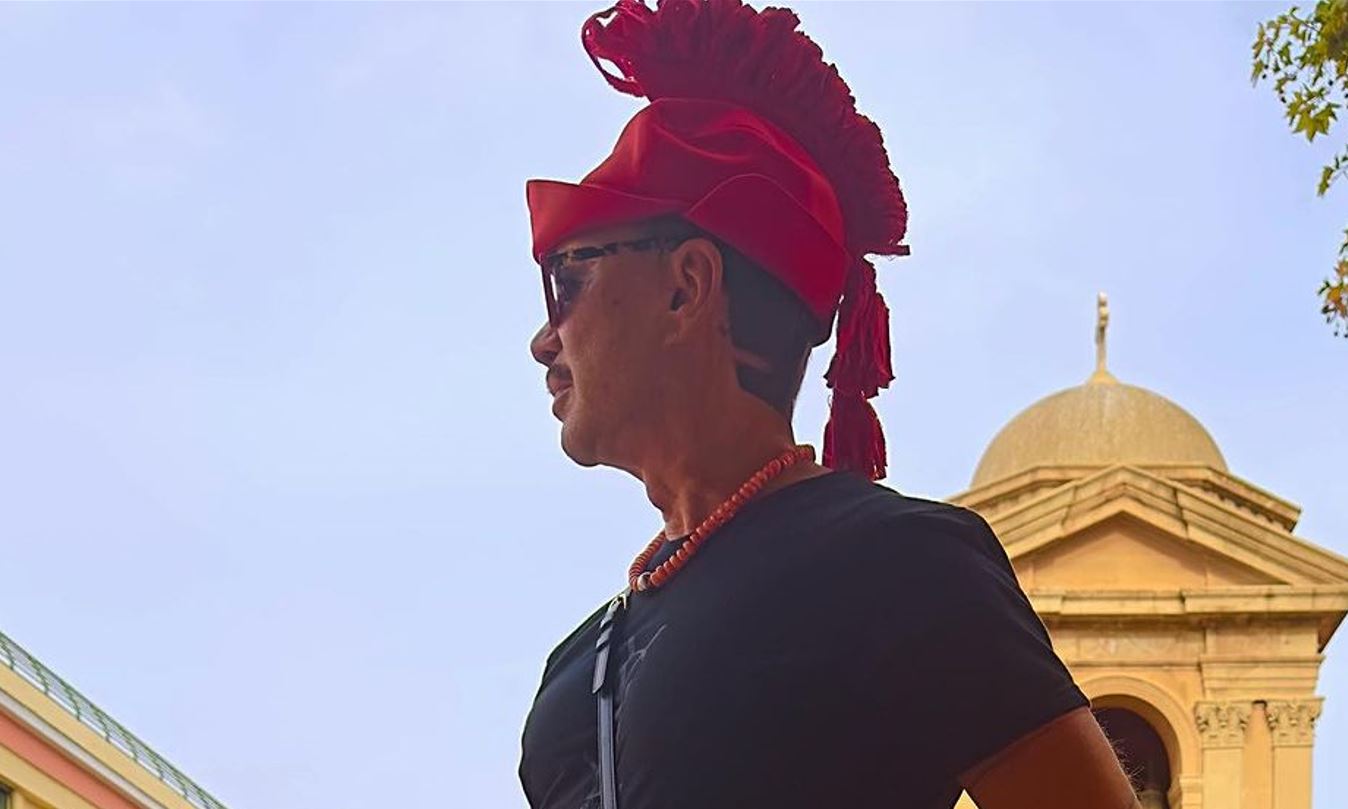 Λάκης Γαβαλάς