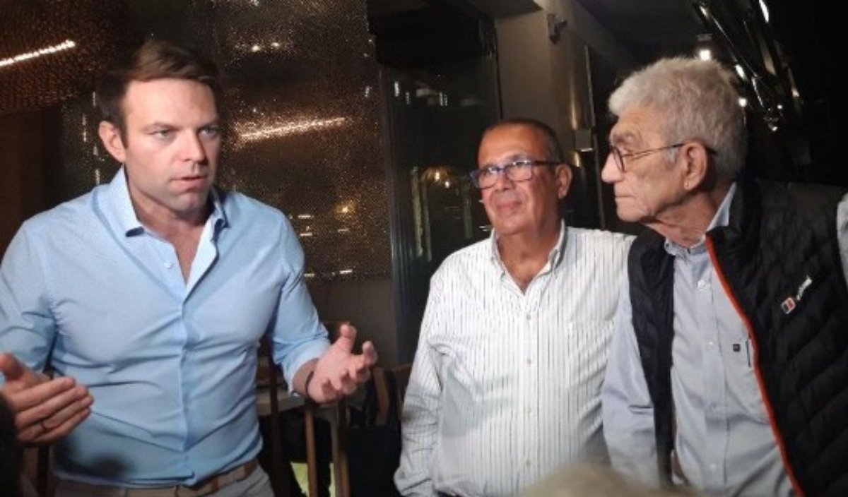 Κασσελάκης: Η συνάντηση με τον Γιάννη Μπουτάρη στη Θεσσαλονίκη – Επαφές με νέους επιχειρηματίες και ανθρώπους του πολιτισμού