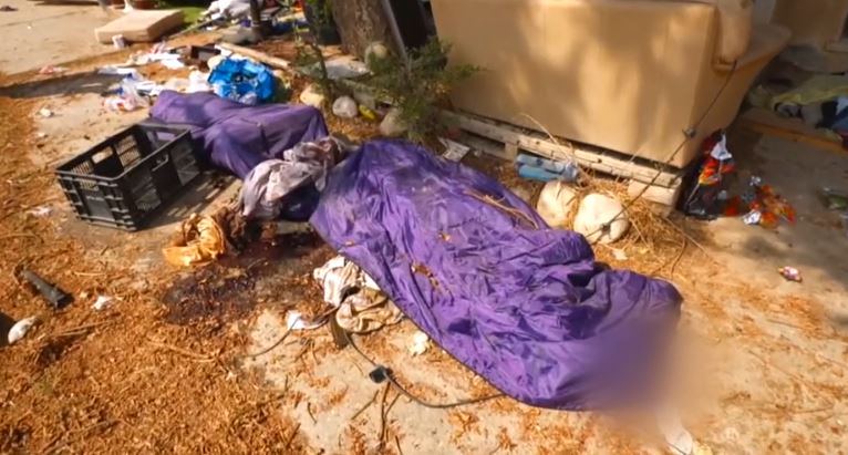 Ισραήλ: Συγκλονίζουν οι περιγραφές δημοσιογράφων για την σφαγή στο κιμπούτς – «Μία από τις χειρότερες σκηνές αιματοχυσίας»