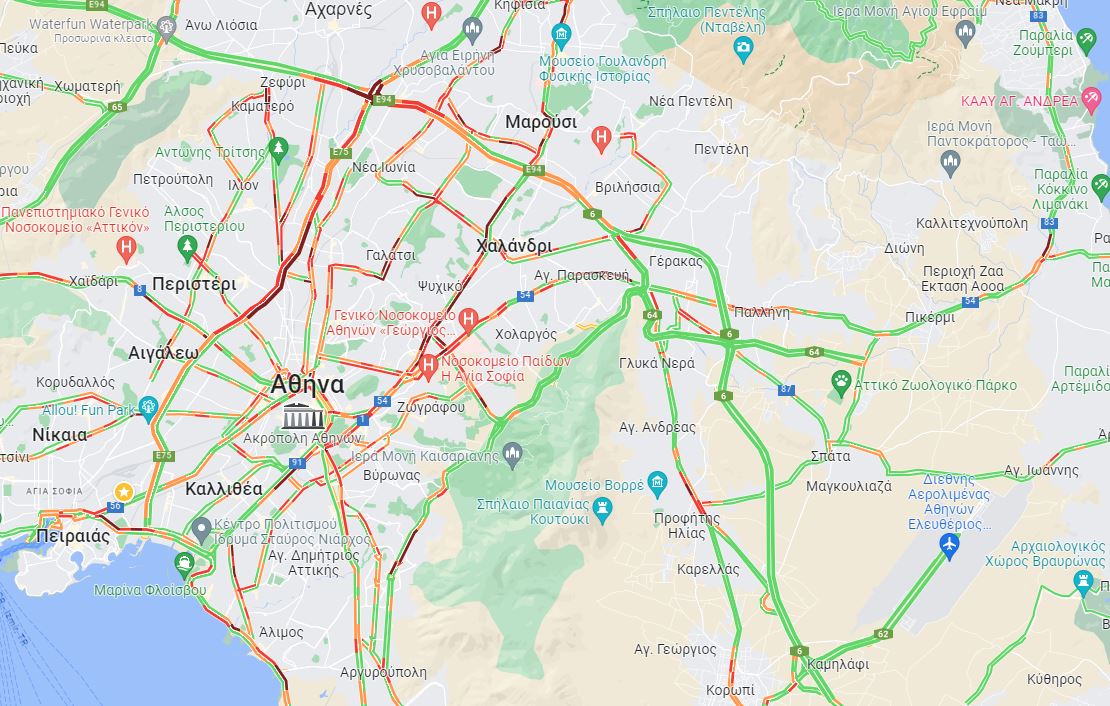 Η κίνηση δεν κάνει «διάλειμμα»: Χάος στον Κηφισό – Μεγάλες καθυστερήσεις στην Αττική Οδό
