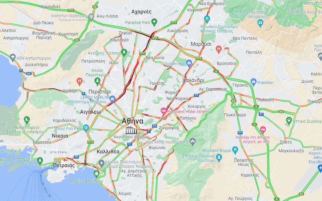 «Χάος» σε 13 κεντρικούς δρόμους: Καθυστερήσεις και στην Αττική Οδό – Δείτε LIVE πού έχει κίνηση