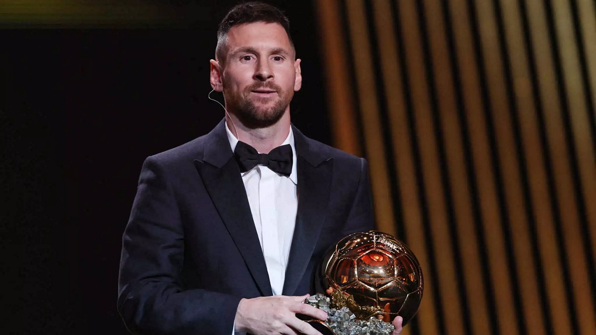 Λιονέλ Μέσι: Κατέκτησε τη Χρυσή Μπάλα για το 2023
