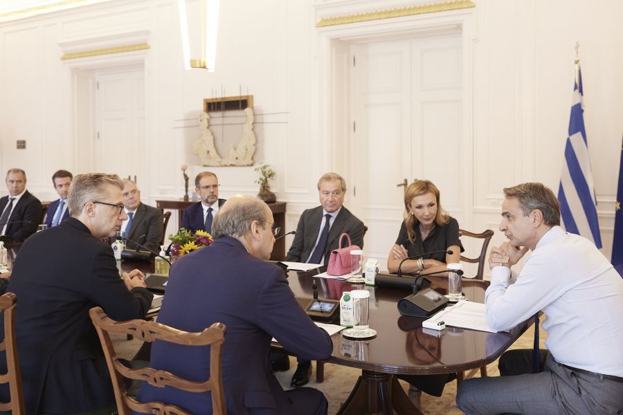 Συνάντηση Μητσοτάκη με το προεδρείο της Ένωσης Ελλήνων Εφοπλιστών – Μ. Τραυλού: Η εθνική ευεργεσία αποτελεί στάση ζωής