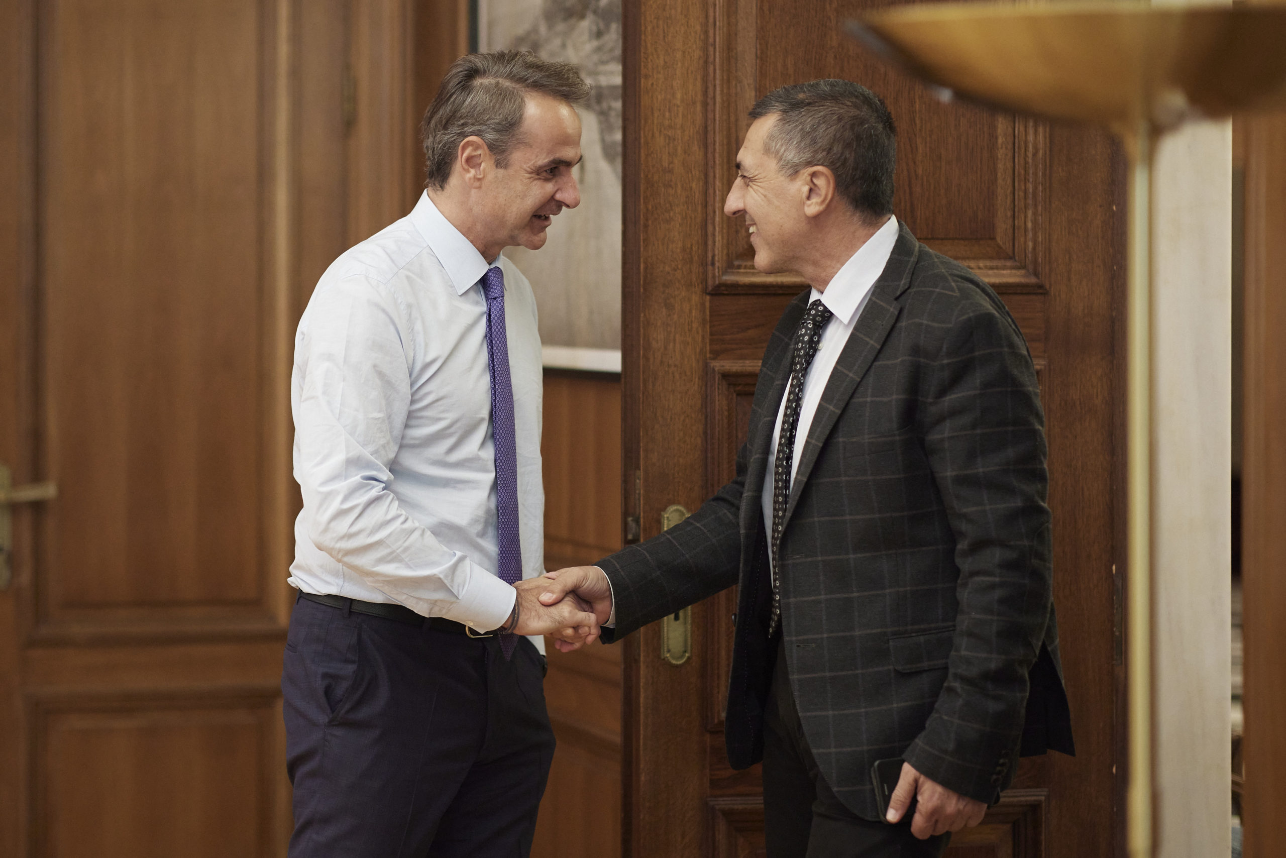 Μητσοτάκης σε Κουρέτα: Προσβλέπουμε σε μία δημιουργική συνεργασία για την ανασυγκρότηση της Θεσσαλίας