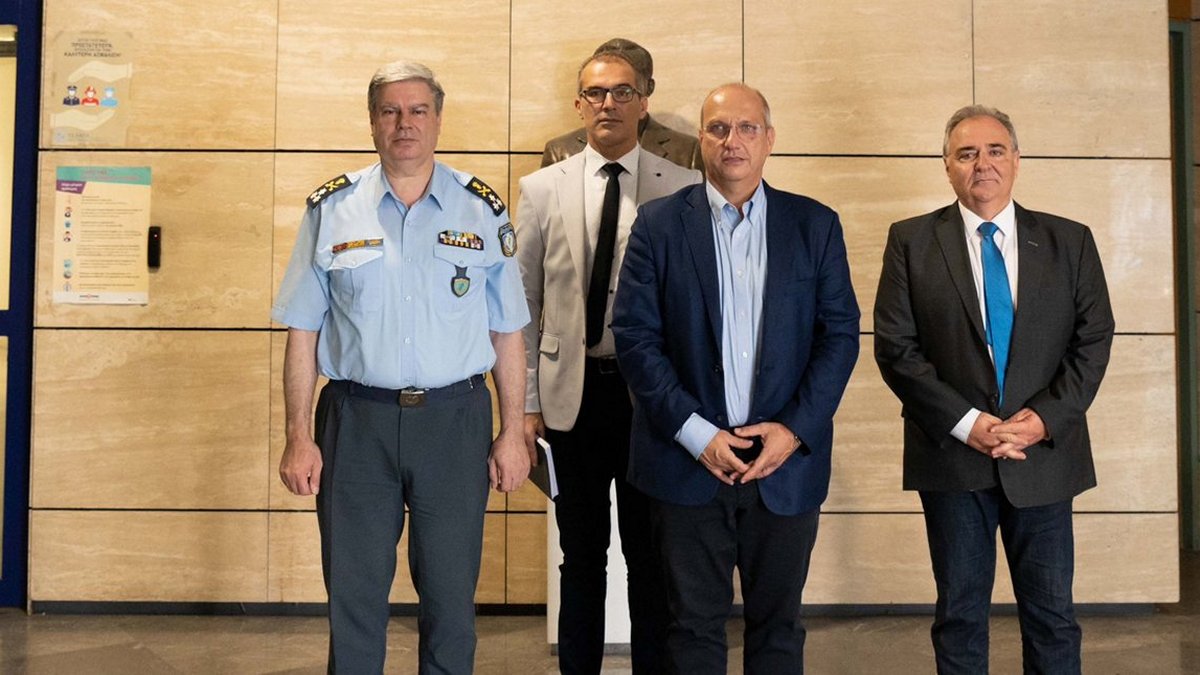 Γιάννης Οικονόμου: Επισκέφθηκε τη διεύθυνση Εγκληματολογικών ερευνών της ΕΛ.ΑΣ.