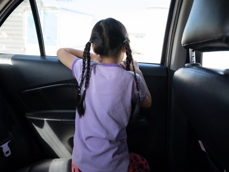 Χαλκίδα: Παιδί κλειδωμένο σε αυτοκίνητο