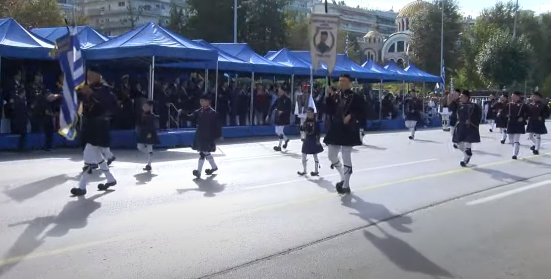 ΑΠΕΥΘΕΙΑΣ – Η στρατιωτική παρέλαση στην Θεσσαλονίκη