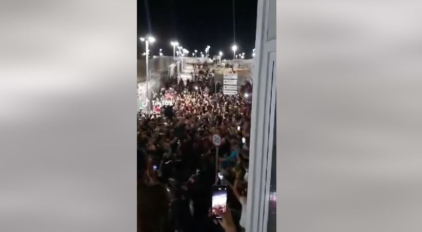 Αναβρασμός στις δομές μεταναστών στα νησιά – Σε αυξημένη επιφυλακή οι αρχές, ενισχύονται τα μέτρα ασφαλείας