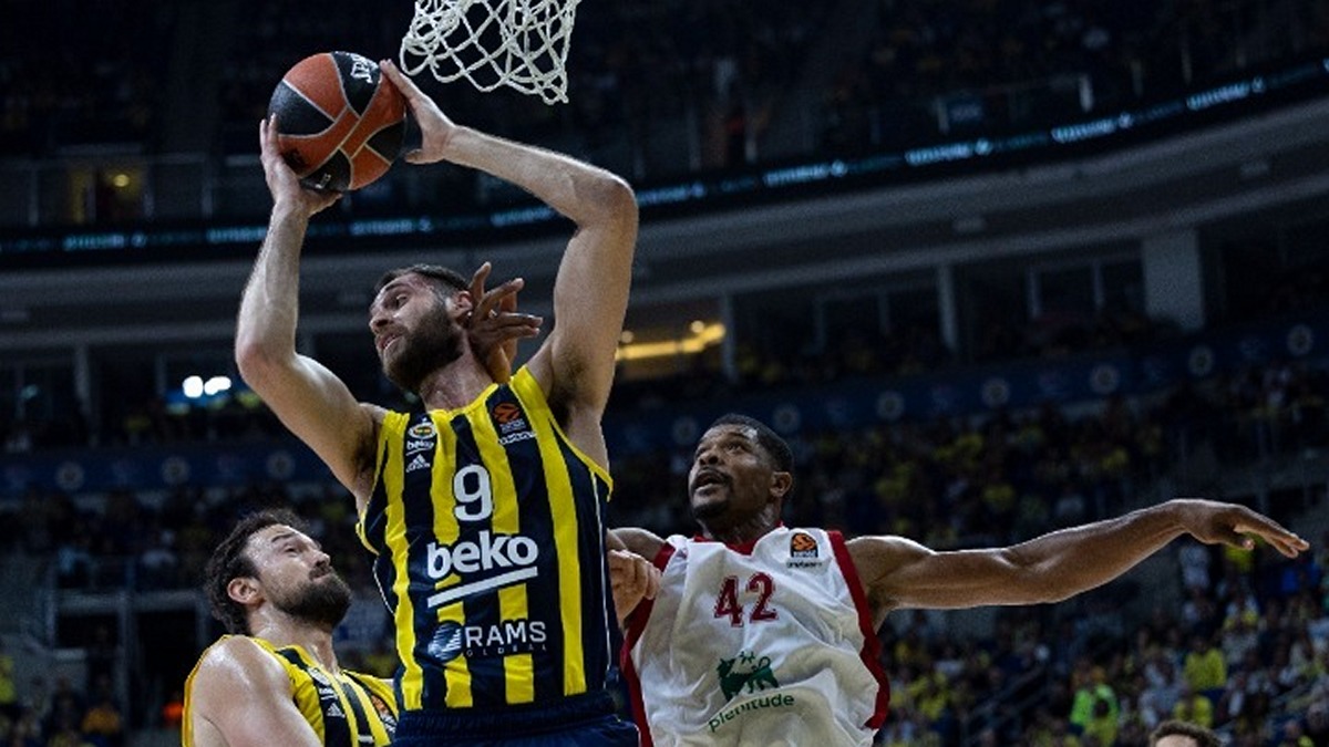 Euroleague: Πήρε το θρίλερ η Φενερμπαχτσέ με εξαιρετικό Παπαγιάννη – Γιαμπουσέλε και Γιουλ «καθάρισαν» για τη Ρεάλ