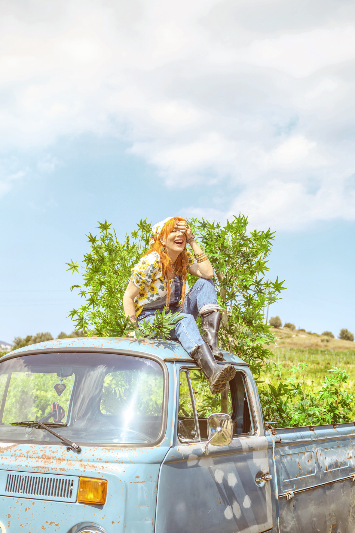 Η Μαριχουάνα της μαμάς είναι η καλύτερη: Το πρώτο trailer της νέας παράστασης της Σμαράγδας Καρύδη