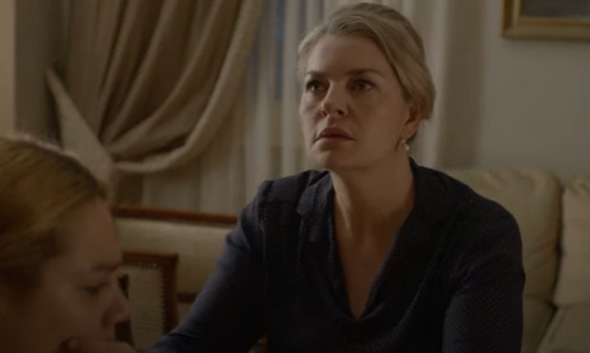 Το Προξενιό της Ιουλίας: Τι θα δούμε απόψε – Η είδηση μιας δολοφονίας αναστατώνει την ήσυχη κοινωνία του Τυρνάβου