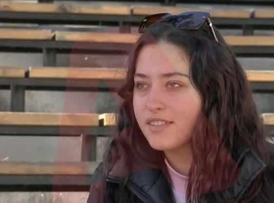 Χαλκιδική: «Προδόθηκα, αποφάσισα να την εκδικηθώ», λέει η 19χρονη που έκαψε το σπίτι φίλη της, επειδή κοιμήθηκε με τον σύντροφό της