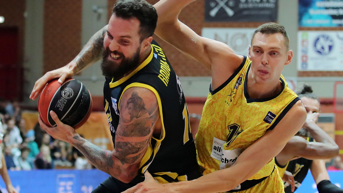 Basket League: Ιστορικό «διπλό» για το Μαρούσι – Ένσταση κατέθεσε το Λαύριο – Για ποια φάση διαμαρτύρεται – ΒΙΝΤΕΟ