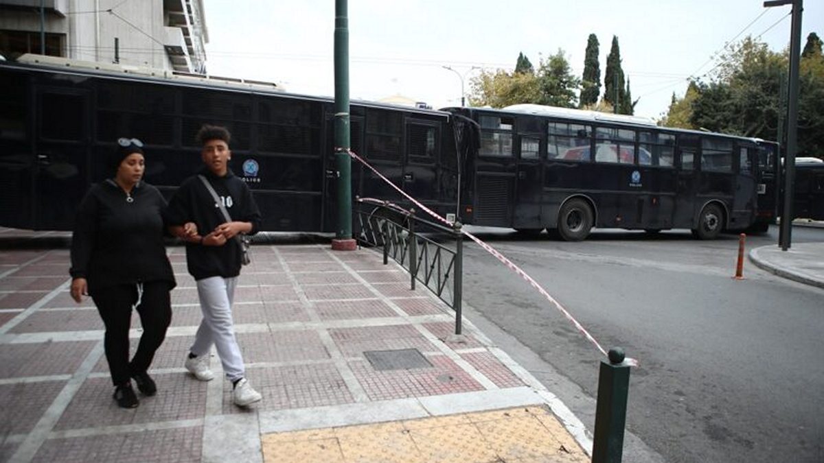 Πολυτεχνείο: Κυκλοφοριακές ρυθμίσεις από σήμερα – Ποιοι δρόμοι θα είναι κλειστοί