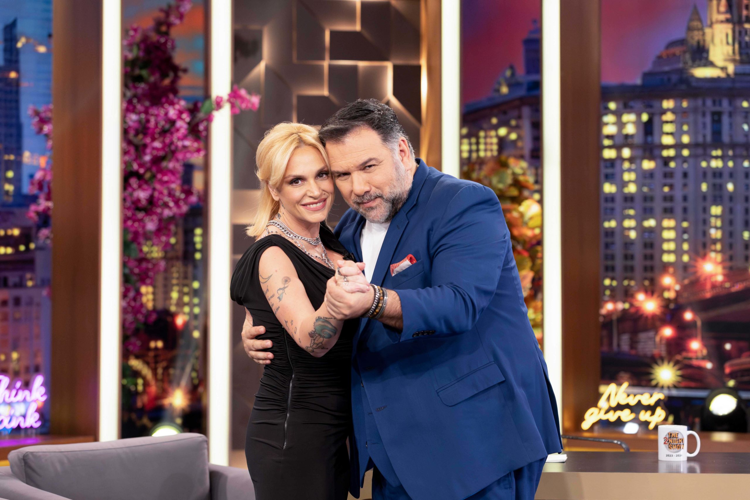 The 2Night Show: Τα πρόσωπα «έκπληξη» που υποδέχεται απόψε ο Γρηγόρης Αρναούτογλου