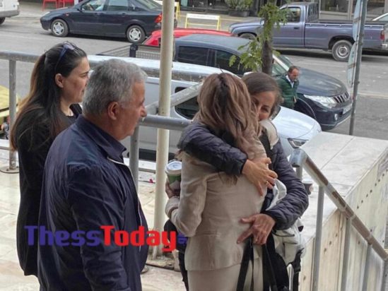 Θεσσαλονίκη: Οι γονείς της Έμμας συνάντησαν την 52χρονη που έλαβε τον νεφρό της