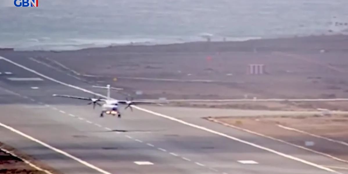 Βίντεο: Τρομακτική στιγμή που αεροπλάνο αναπηδά ανεξέλεγκτα σε διάδρομο προσγείωσης