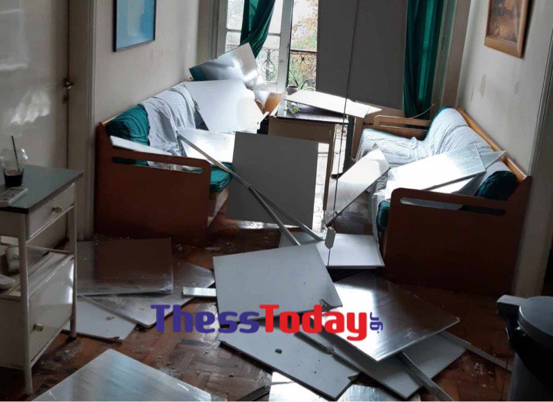 Θεσσαλονίκη: Τι απαντά η διοίκηση του νοσοκομείου «Άγιος Δημήτριος» για την κατάρρευση της οροφής