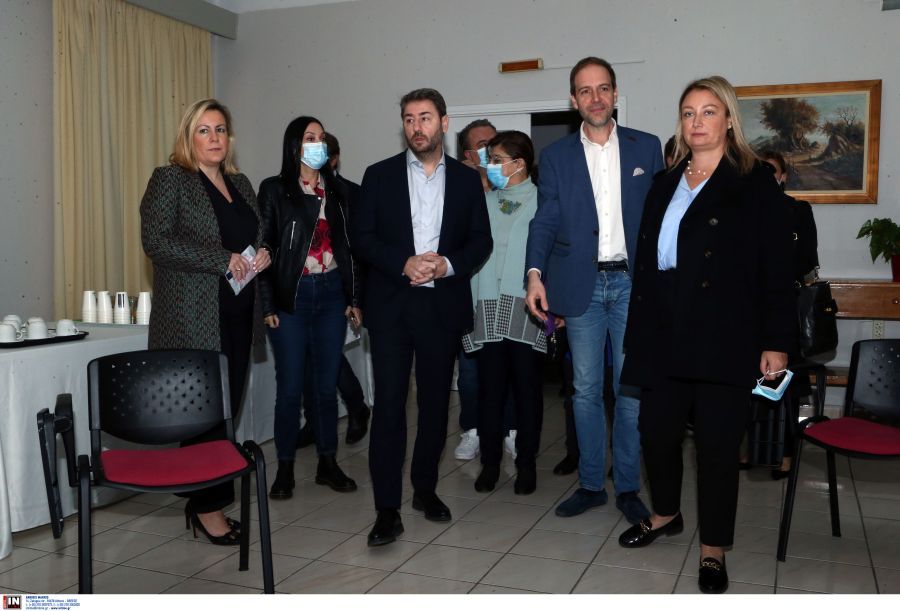 Ανδρουλάκης: «Χρέος μας να στηρίξουμε την αποϊδρυματοποίηση και την αναδοχή των παιδιών»