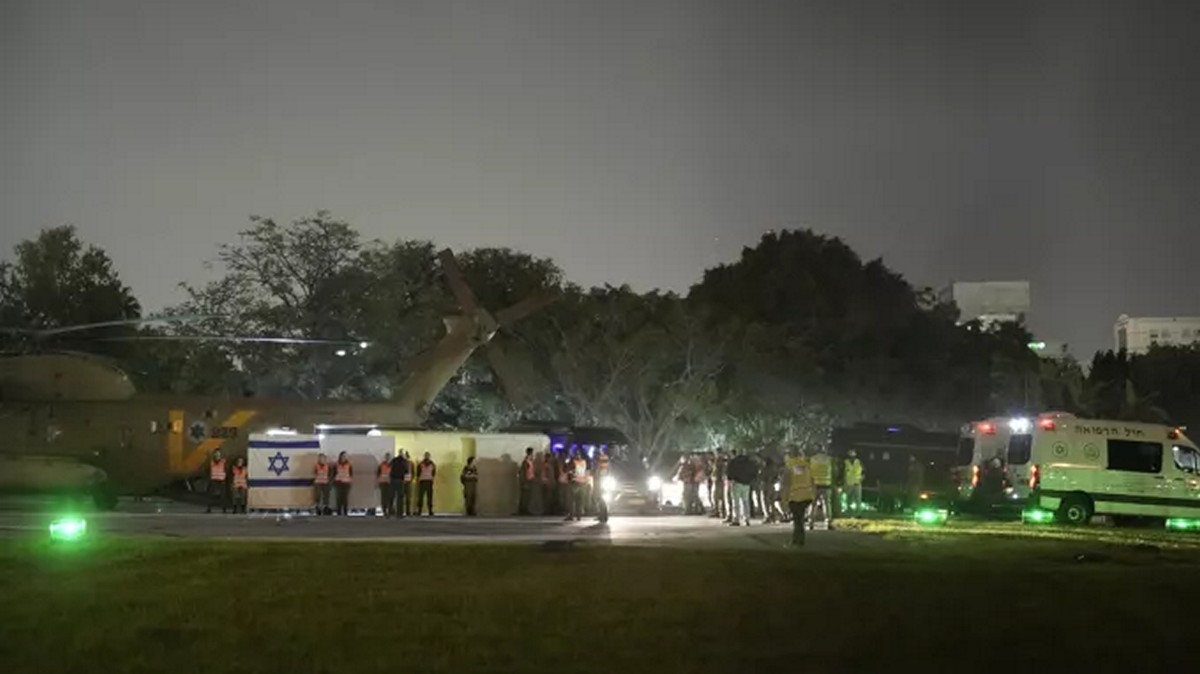 Η Χαμάς απελευθέρωσε 14 ομήρους, δέκα Ισραηλινούς και τέσσερις Ταϊλανδούς