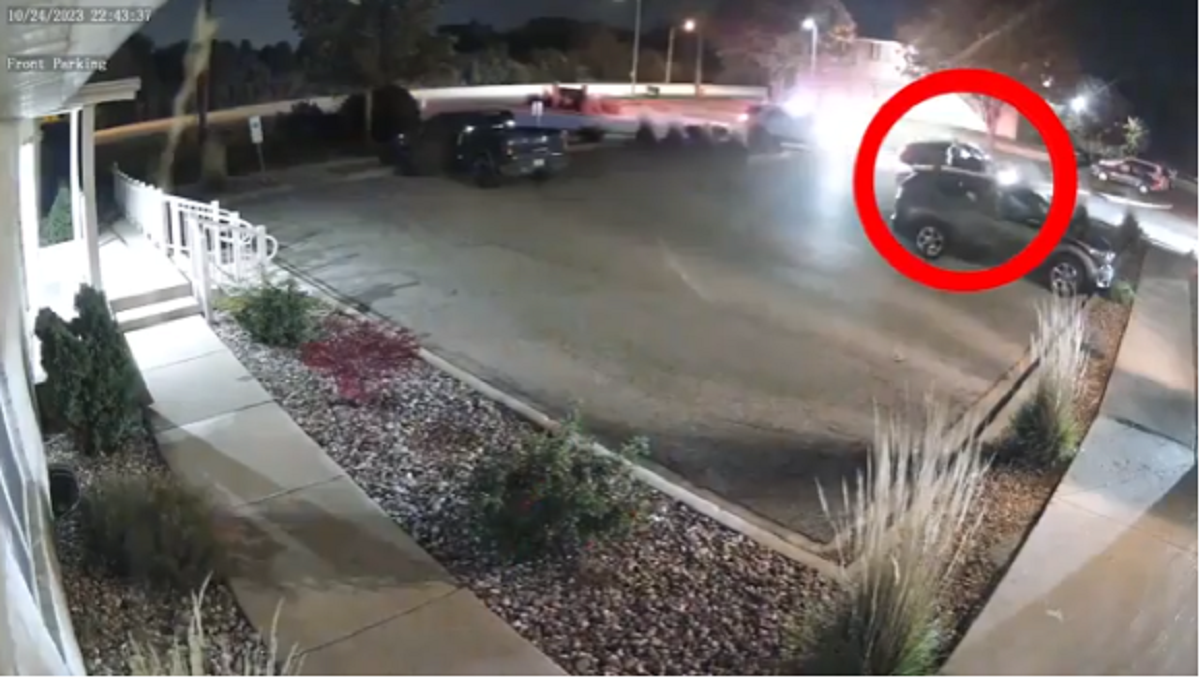 Ύποπτος για τη δολοφονία της πρώην του πυροβολεί αστυνομικό – Σκληρό βίντεο