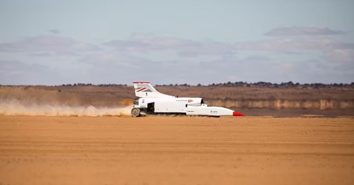 Ζητείται οδηγός για το ταχύτερο αυτοκίνητο στον κόσμο – Το απαραίτητο προσόν που πρέπει να έχει