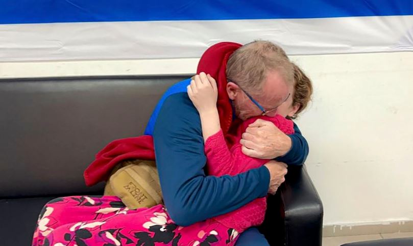 Συγκλονίζει ο πατέρας της 9χρονης Έμιλι: «Ψιθύριζε και δεν μπορούσες να την ακούσεις – Νόμιζε πως ήταν όμηρος έναν χρόνο»