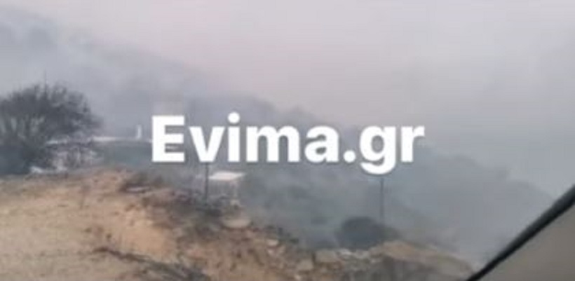 Ανεξέλεγκτη η φωτιά στην Εύβοια: Εκκενώθηκαν χωριά, θυελλώδεις άνεμοι 9 μποφόρ