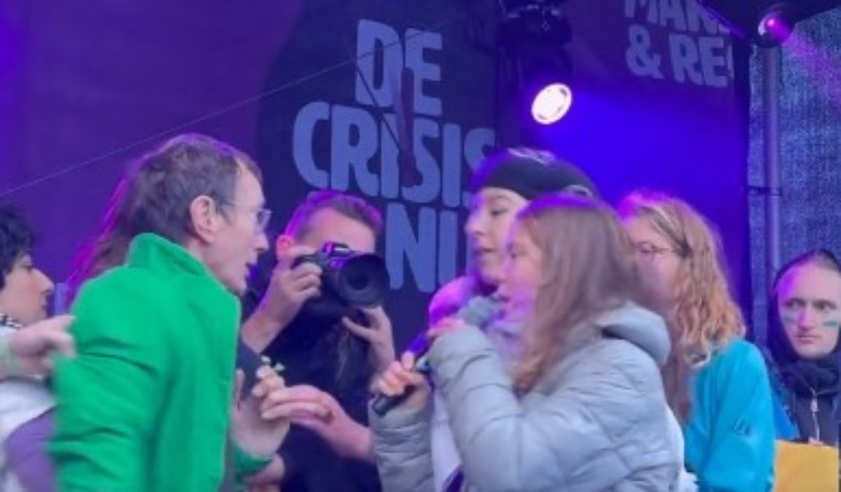 Γκρέτα Τούνμπεργκ: Άνδρας την προπηλάκισε σε ομιλία της, όταν έκανε δήλωση υπέρ της Παλαιστίνης – ΒΙΝΤΕΟ