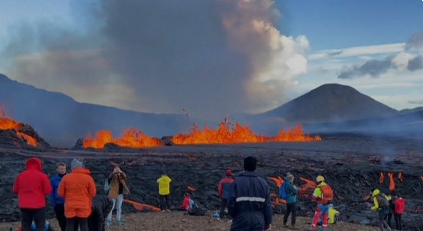 Ισλανδία: Ακούστε τους ήχους της λάβας που βράζει κάτω από το Γκρίνταβικ