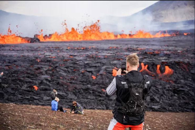 Ισλανδία: Σε κατάσταση έκτακτης ανάγκης λόγω πιθανής έκρηξης ηφαιστείου – Συναγερμός έπειτα από 1.400 σεισμούς μέσα σε 24 ώρες