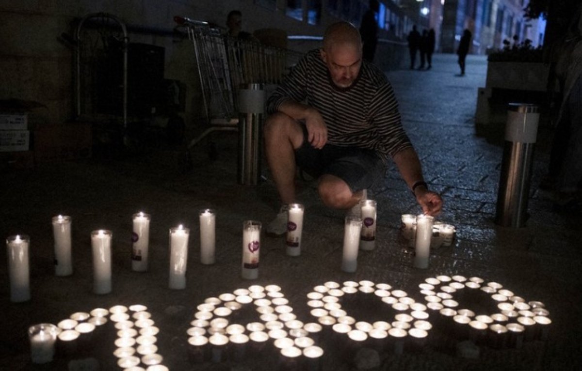 Ισραήλ: 1.400 κεριά άναψαν στο Τείχος των Δακρύων ένα μήνα μετά την 7η Οκτωβρίου – ΦΩΤΟ