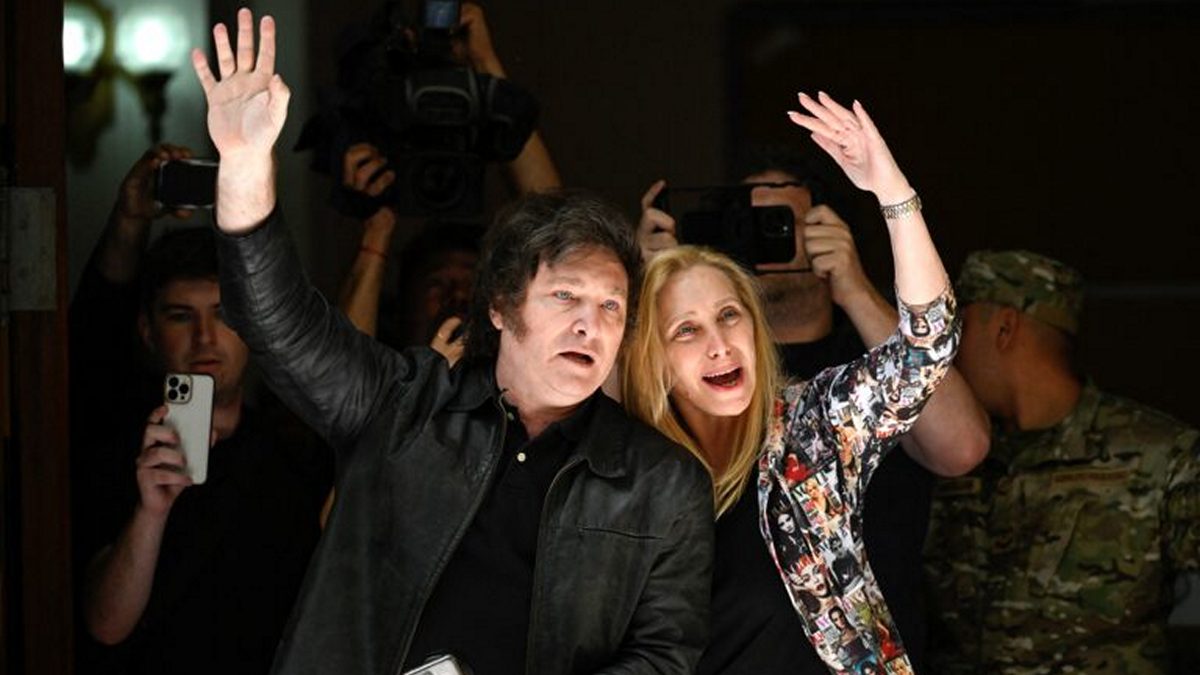 Χαβιέρ Μιλέι: «Τέλος στην παρακμή της Αργεντινής» υπόσχεται ο νεοεκλεγείς πρόεδρος