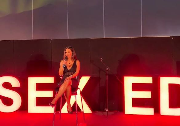 Πρώην σταρ ερωτικών ταινιών εξομολογείται – Αυτό είναι το αγαπημένο μου είδος σκηνών