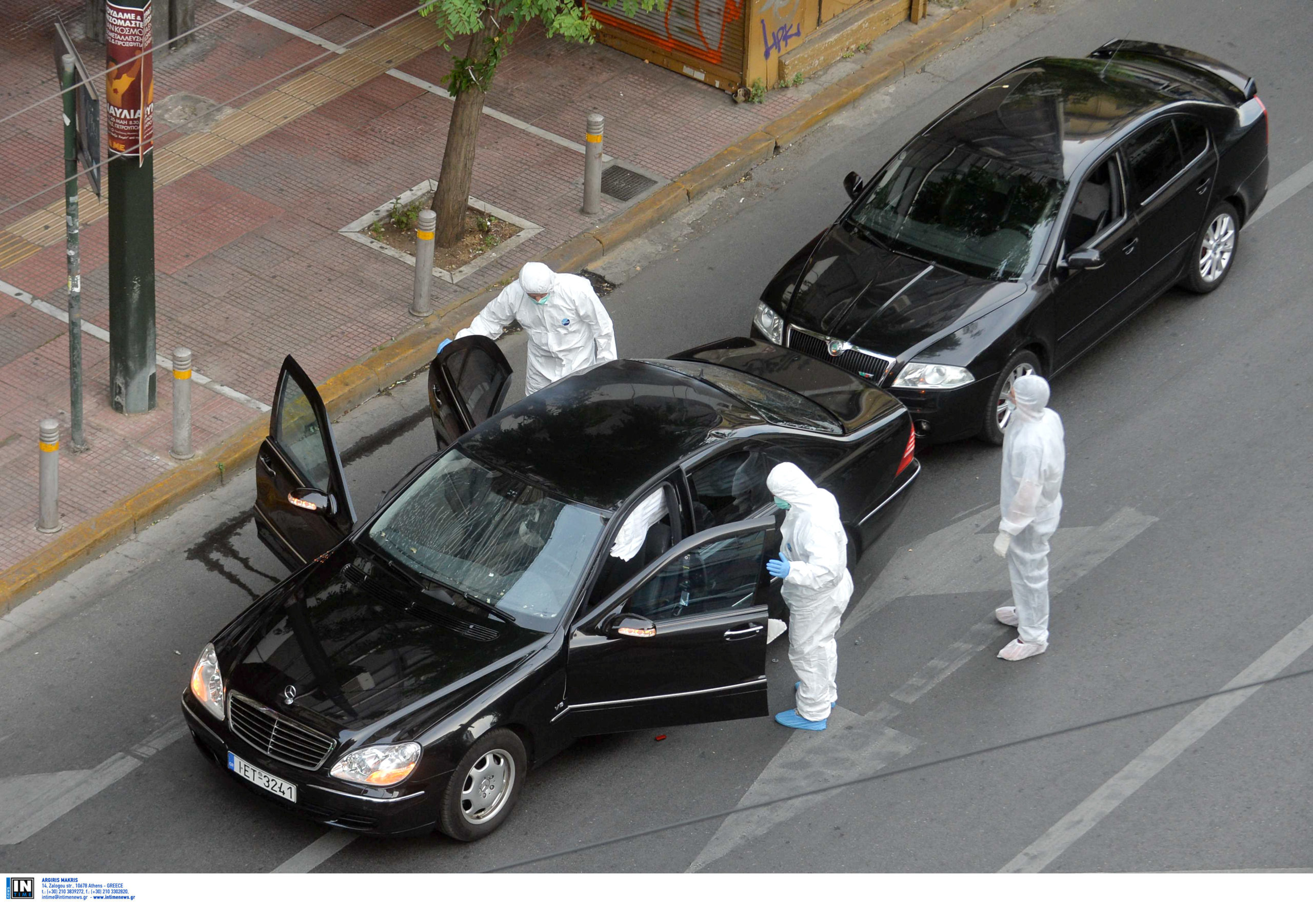 Ελεύθερος ο κατηγορούμενος για το τρομοδέμα στον Λουκά Παπαδήμο