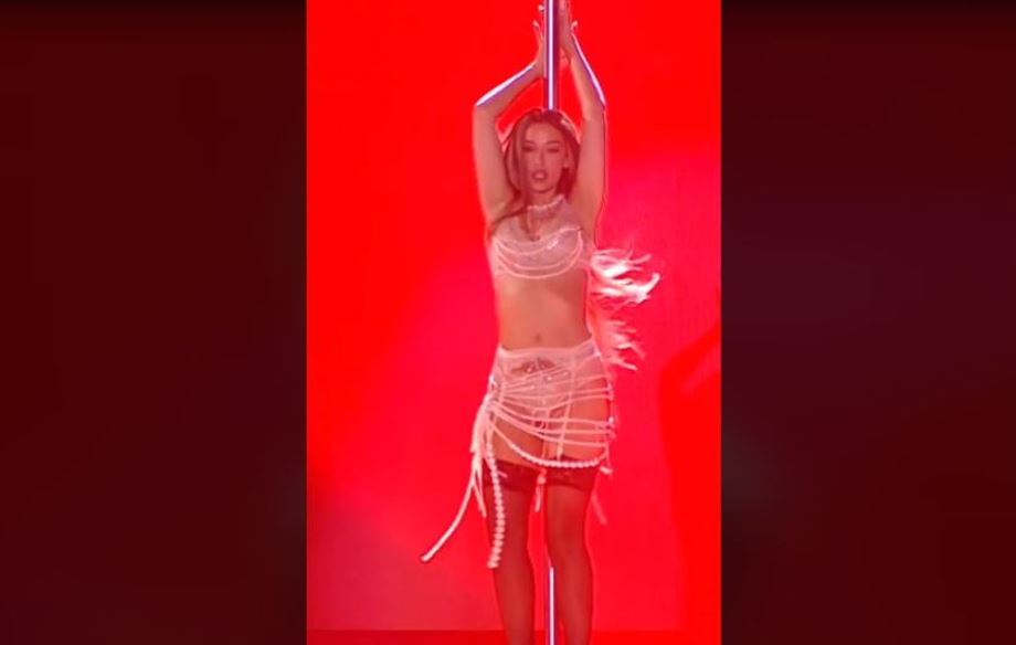 MadWalk Ελένη Φουρέιρα